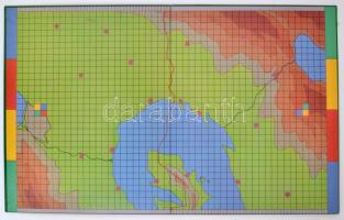 Hadművelet taktikai és logikai társasjáték, nem teljes, leírással, eredeti, sérült karton dobozában,...