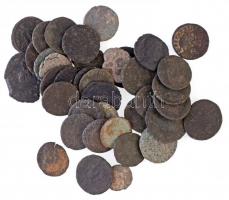 Római Birodalom 39db-os vegyes, gyenge állapotú római rézpénz tétel T:3-4 Roman Empire 39pcs of various Roman copper coins in poor condition C:F-G