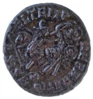 Római Birodalom / Siscia / II. Constantius 351-355. Follis Br (2,41g) T:2
Roman Empire / Siscia / C...