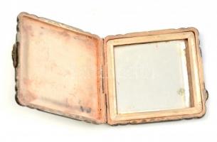 Jelzett ezüst (Ag) pudrié. Nettó 63 g  7x7 cm