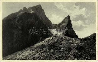 Tátra, Magas-Tátra, Vysoké Tatry; Zltá stena, Prostredny hreben 2440 m / Közép-gerinc, Sárga-fal / Hohe Tatra, Gelbe Wand Mittelgrat / mountain peak