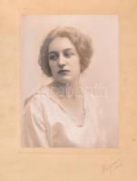 1923 Női portré, kartonra kasírozott fotó Hegedűs műterméből, 20×14 cm