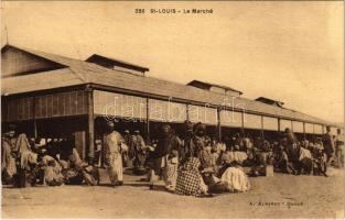Saint-Louis, Le Marché / market, African folklore