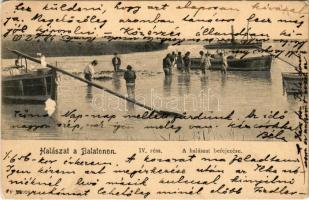 1911 Balaton, halászat a Balatonon IV. rész. A halászat befejezése, halászbárka, halászok (EK)