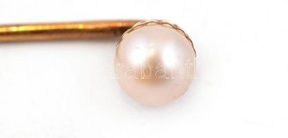 Arany (Au) kalaptű igazgyöngy fejjel, jelzett, 8 karátos,  tokban h: 6,5 cm, bruttó: 0,61 g