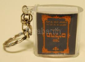 Mini zsidó imakönyv kulcstartóban