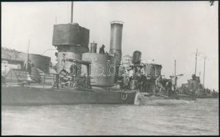 1917 A Dunai Flottila Temes monitora az átépítés után, az 1980-as években eredeti negatívról előhívott fotó, 11×17,5 cm
