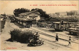 Dakar, Le depot du Chemin de Fer et les Casernes de la Marine / train, barrack