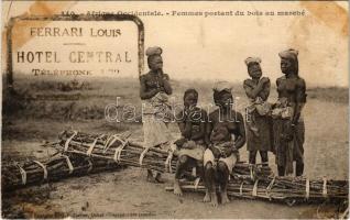 Dakar, Femmes portant du bois au marché / indigenous women, half-naked, folklore from French West Africa, So. Stpl (fl)