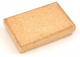 Hollóházi Róplabdaverseny porcelán plakett. Matricás, jelzett, hibátlan. 5,5x7,5 cm Eredeti dobozába...