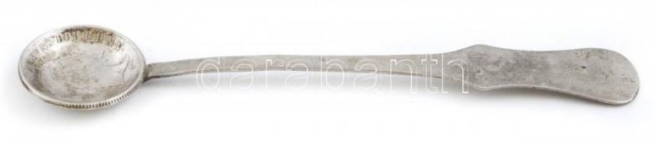 Ezüst(Ag) érmefejes kiskanál, jelzés nélkül, h: 12,5 cm, nettó: 12,7 g