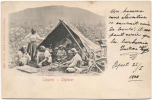 1900 Cigányok csoportja sátorral / Zigeuner / Gypsy folklore, tent. Emb.