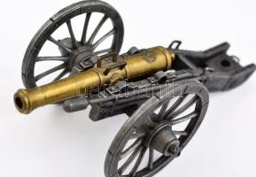 Réz és  fém ágyú 12 cm