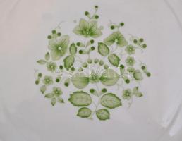 Zsolnay + Hollóházi porcelán tál, Jelzettek, kopásokkal 37x26 cm, d: 34 cm