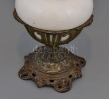cca 1920 Tejüveg petróleum lámpa, festett, jelzés nélkül, apró kopásnyomokkal, m: 30 cm (búra nélkül...