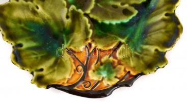 3 db Steidl Znaim antik levélmintás kerámia süteményes tányér, kézzel festett, jelzett, 677 formaszá...