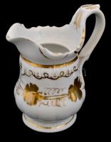 Porcelán tétel, össz. 3 db: 1 db NDK figurális sószóró, kézzel festett, jelzett, apró kopásnyomokkal...