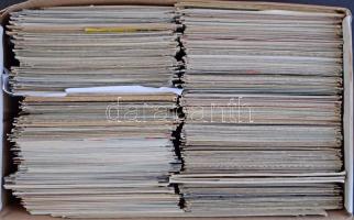 Kb 1.000 db modern magyar városképes lap közte több száz megíratlan, dobozban