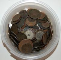 Kis hagyaték tétel cca 1600-as évektől 161db, jobbakkal, ezüstökkel T:vegyes minőségben