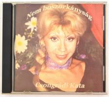 S. Nagy István (1934-2015) magyar dalszerző, dalszövegíró dedikált aláírása Csongrádi Kata CD booklet hátoldalán