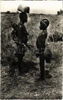 Congo Belge, Province Orientale. Jeunes Mangbetu / Mangbetu folklore, Central Africa