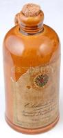 cca 1900-1910 Kerámia röviditalos flaska dugóval, Grande Distillerie, E. Lichnitz & Co., Troppau, Ausztria (ma Opava, Csehország) feliratú, Monarchia címerével díszített, hiányos, kopott címkével, formaszámmal jelzett, apró kopásnyomokkal, m: 10,5 cm / cca 1900-1910 Pottery small bottle, with Grande Distillerie, E. Lichnitz & Co., Troppau, Austria (now Opava, Czech Republic) worn label with the coat of arms of the Habsburg Monarchy, marked, with some minor creases, m: 10,5 cm