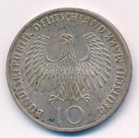 NSZK 1972F 10M Ag "Olimpia-München/Olimpiai láng" T:2 patina
FRG 1972F 10 Mark Ag "O...