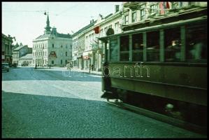 cca 1950 Villamosok Pécsen és Miskolcon, 2 db vintage NEGATÍV + 3 db a környezetről szóló felvétel, ...