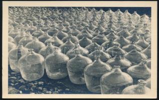 cca 1935 Szabó Lajos (?-?) újpesti fotóművész hagyatékából, pecséttel jelzett vintage fotó, 8,8x14 c...