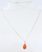 Ezüst(Ag) figaro nyaklánc, borostyán díszítéssel, hozzáillő fülbevalópárral, jelzett, h: 53 cm, brut...