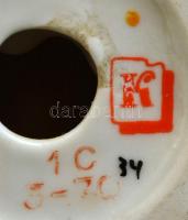 Orosz porcelán férfi, kézzel festett, jelzett, kis kopásnyomokkal, m: 15,5 cm