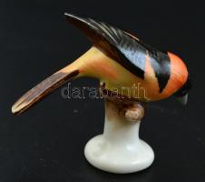 Herendi porcelán madár, jelzett, kézzel festett, kopásnyomokkal, m: 4,5 cm