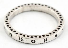 Ezüst(Ag) apró kövekkel díszített gyűrű, Pandora jelzéssel, méret: 51, bruttó: 2,3 g