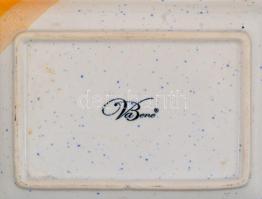 VaBene porcelán kétrészes kínálótál. Kézzel festett, jelzett, apró lepattanásokkal, enyhén koszos. 1...