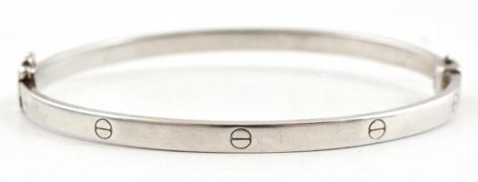 Ezüst(Ag) karperec, biztonsági csattal, jelzett, 5,5×6 cm, nettó: 9,3 g