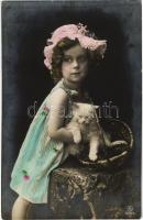 Girl with cat. A.L. 3631/5.