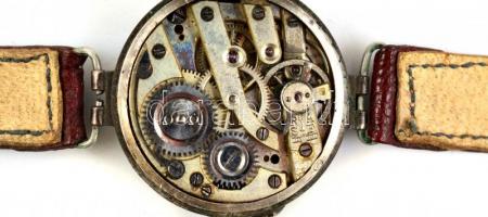 Ezüst(Ag)  karóra, jelzett, nem jár, d: 3 cm, bruttó: 17,4 g