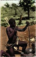 Guinée Francaise. Tireur a larc bassari / French Guinea, Bassari archer, West African folklore. Cliché P. Garnier