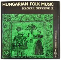 1972 Hungarian Folk Music 2. kötet. Közreadja Rajeczky Benjámin. Bp., Hungaroton-Unesco, 71 p.+4 db bakelitlemez. Magyar és angol nyelven. Karton-tokban.