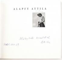 Alapfy Attila és Ilona. Bp., 2010, NKA. Kiadói kartonált kötés, DEDIKÁLT, jó állapotban