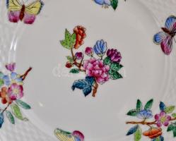 Herendi Viktória mintás süteményes tányér. Kézzel festett, jelzett, hibátlan. d: 19 cm