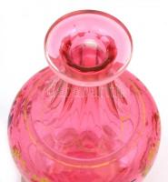 Rózsaszín üveg kiöntő, Formába fújt, kézzel festett,  kopásokkal, 23 cm