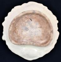 XIX. sz. vége: Jelzés nélkül: Dinnye evő tányér 6 db. Fajansz. Formaszámmal. Kis kopásokkal d:18 cm