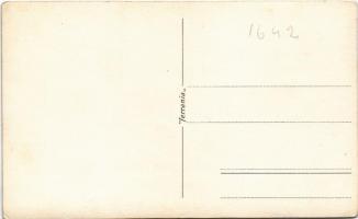 Abbazia, Opatija; utca, elegáns fürdő vendégek / street view, elegant spa guests. Savoia photo (EK)