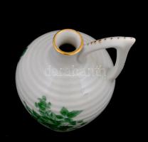 Herendi virágmintás mini füles korsó, kézzel festett, jelzett, egészen apró kopásnyommal az aranyozá...