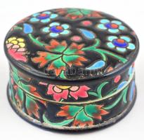 Longwy virágmintás porcelán bonbonier, kézzel festett, kopásnyomokkal, jelzett, d: 9 cm, m: 4,5 cm