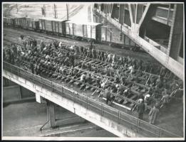 1958 Vasúti pálya építése, 3 db fotó, 24×18 cm