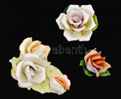 3 db sérült porcelán rózsa, közte Aquincumi