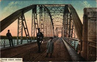 1917 Zenta, Senta; Közúti vashíd, katonák / railway bridge, soldiers (fl)