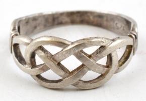 Ezüst(Ag) fonott gyűrű, jelzett, méret: 52, nettó: 2 g